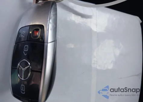 2021 Mercedes-Benz E 350 из США, поврежденный, VIN W1KZF8DB6MA918311